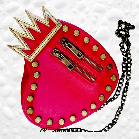 🏰 Disney "Descendants" Evie Heart Purse – Rare & Regal - Picture 3 of 9